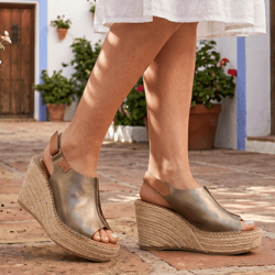 Toni Pons - Lugano Wedge Sandals, Bronze